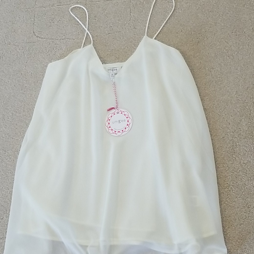 Umgee medium chiffon like top